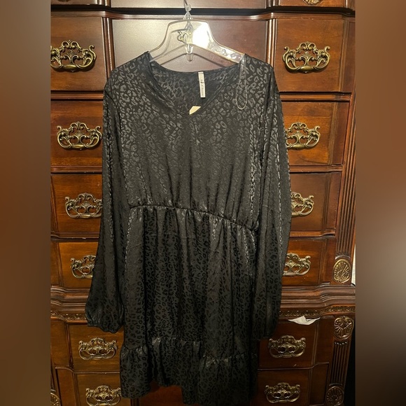 Black leopard print dress - Picture 1 of 3